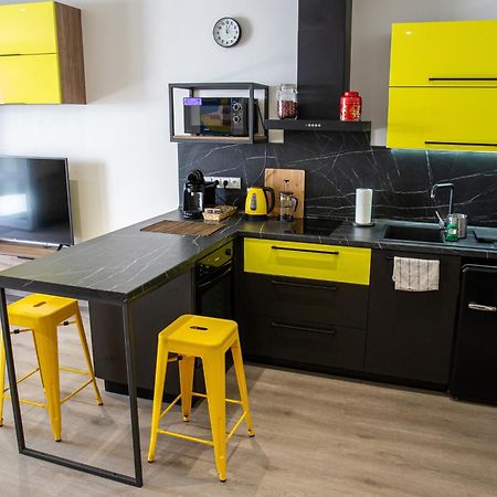 Apartman Yellow Submarine Se Slunnou Terasou Кутна-Гора Экстерьер фото